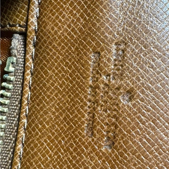 Louis Vuitton Dame Clutch Pouch professionally converted to Sling Cross-bag - Picture 14 of 16